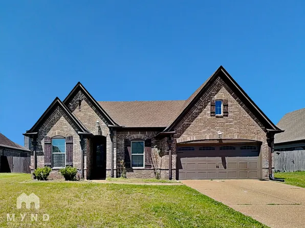 40 Whispering Creek Cv, Oakland, TN 38060