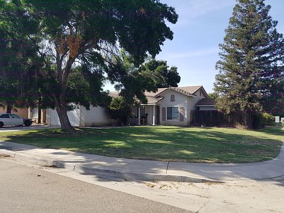 3rd image of 4336 E Paradise Ave