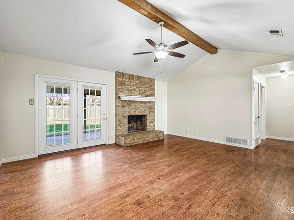 2nd image of 1219 Rita Cir