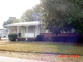 2nd image of 4401 Spur St