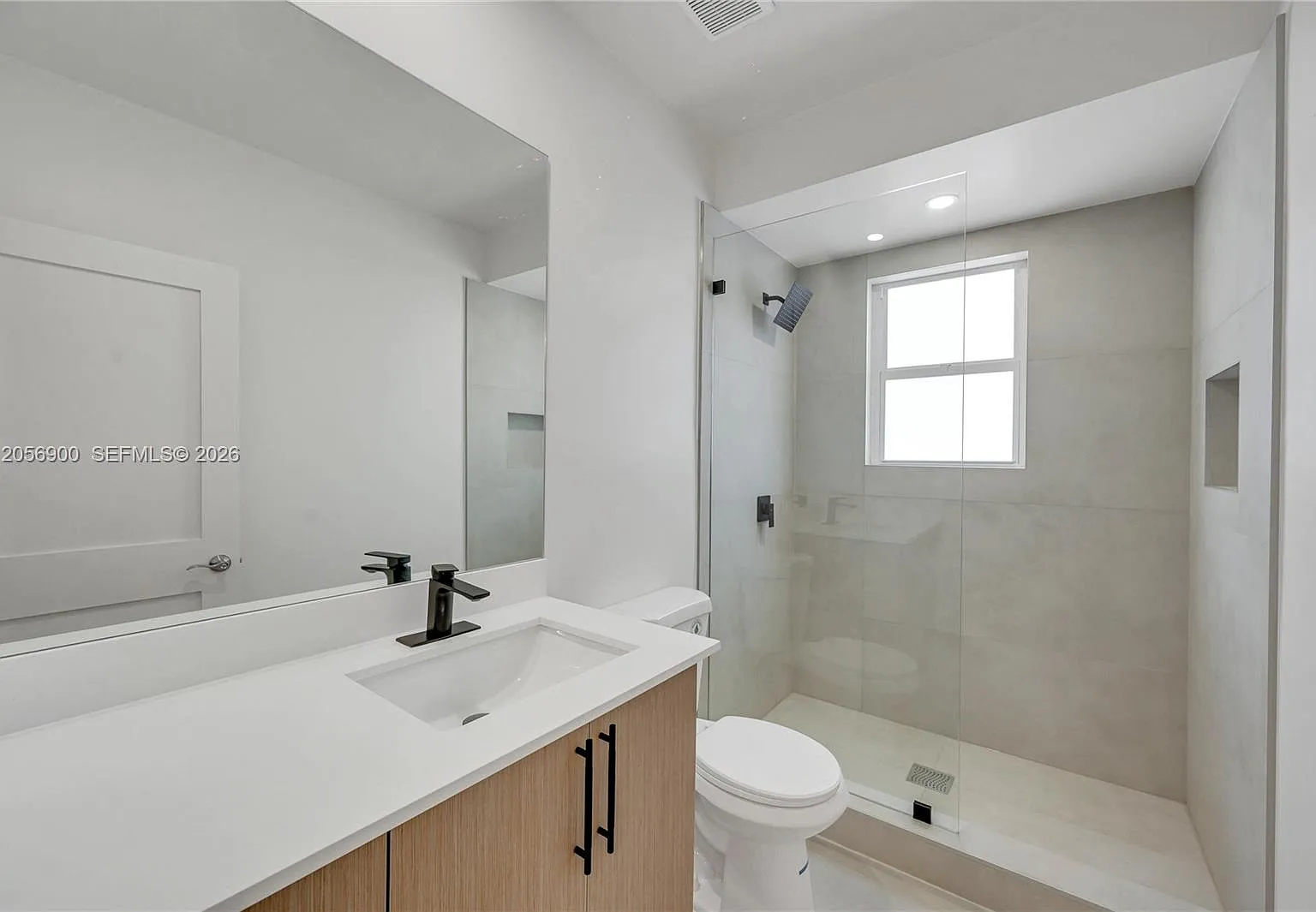 Shorecrest — Photo 4