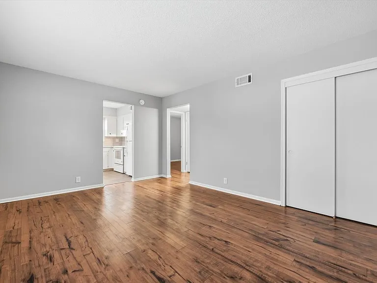 734 S 50th St #3 — Photo 6