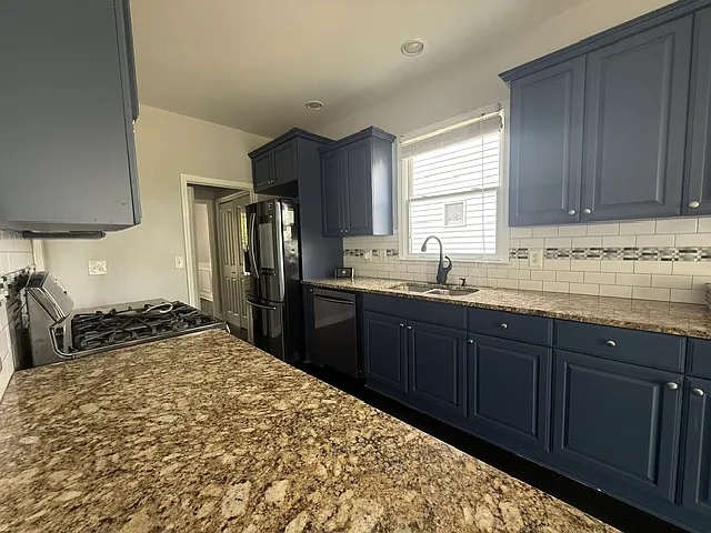 203 Hilltop Dr SW — Photo 9