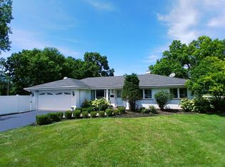 5625 Ridgewood Dr, Western Springs, IL 60558