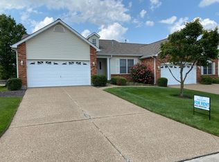 7115 Curtis Dr, Dardenne Prairie, MO 63368