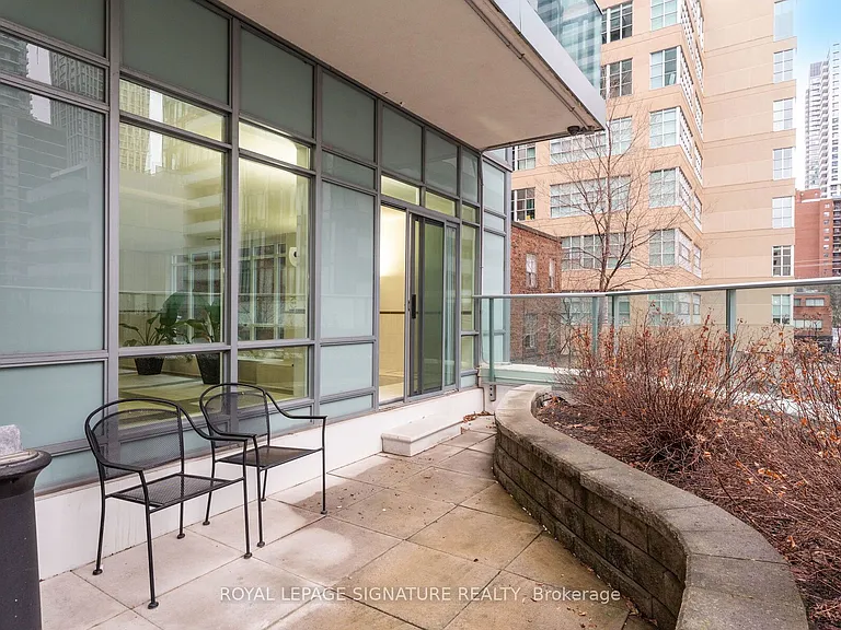 212 Eglinton Ave E #1411 — Photo 24