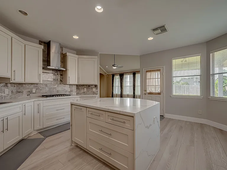 14026 Shamrock Park Ln — Photo 18