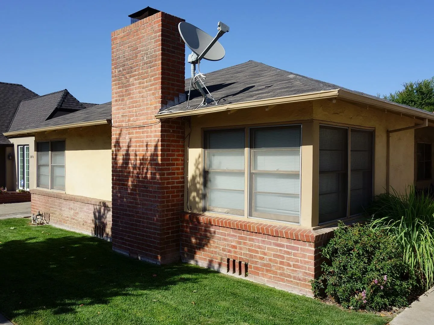 2084 Lincoln Ave photo 1