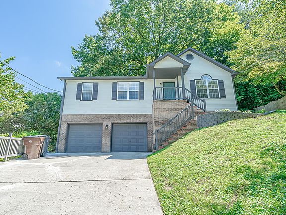 2nd image of 5104 Aubrey Ln