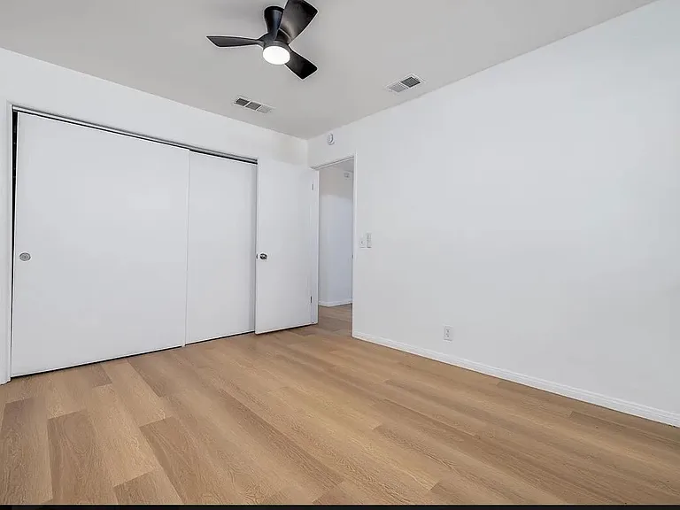 44440-44408 Acacia Dr #5 — Photo 11