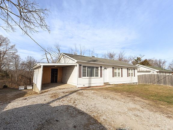 2nd image of 6131 N Wagon Trail Rd