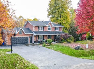 10 Brian Cres, Adjala Tosorontio, ON L0M 1J0