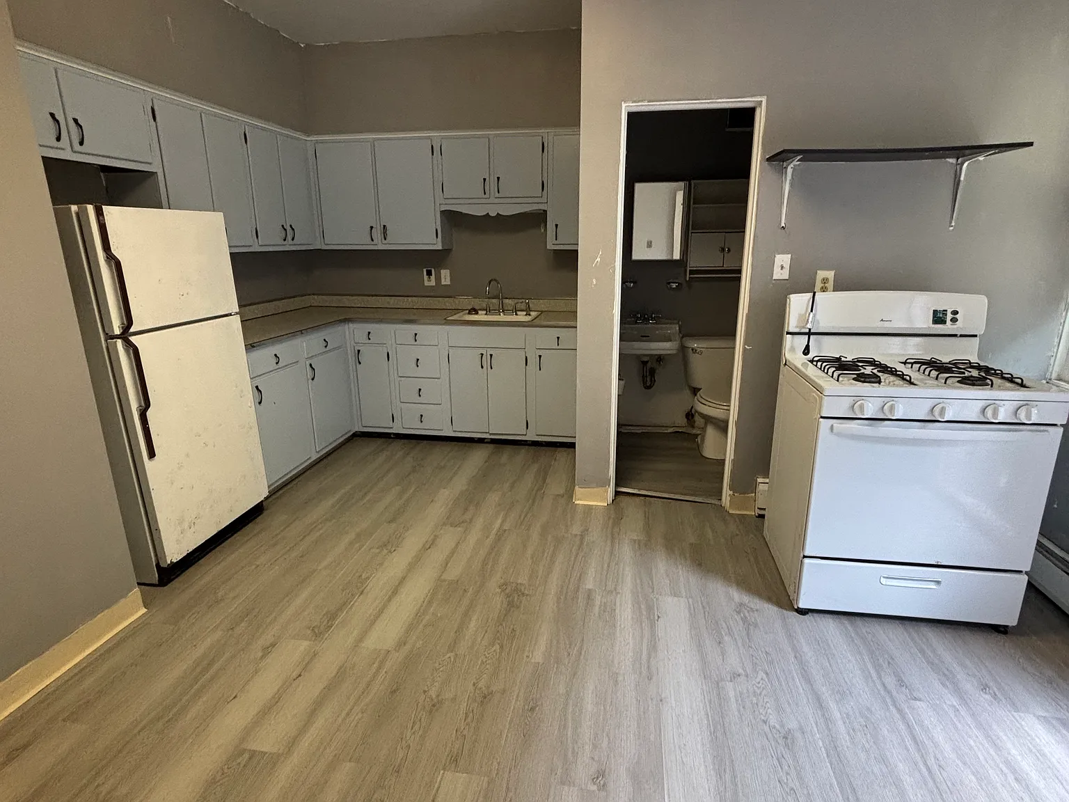 1 bed, 600 sqft, $900 — Photo 4