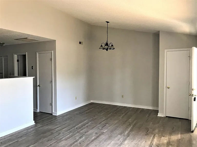 118 Marlene Dr — Photo 3