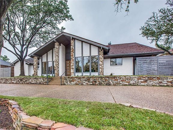 2nd image of 7031 Brookshire Dr