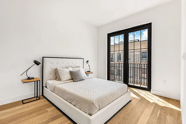 Sold by Compass | media 5