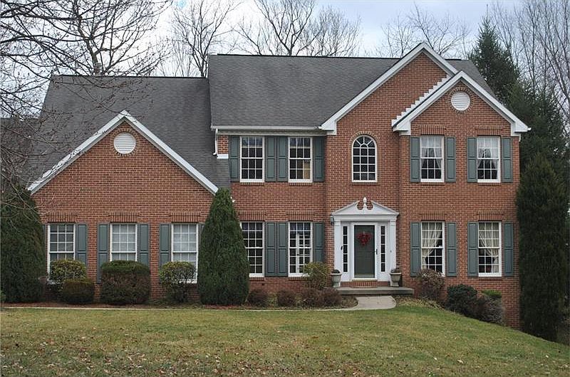 1st image of 110 Pinehurst Dr