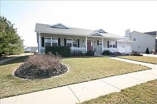 1st image of 303 Bluebird Ln
