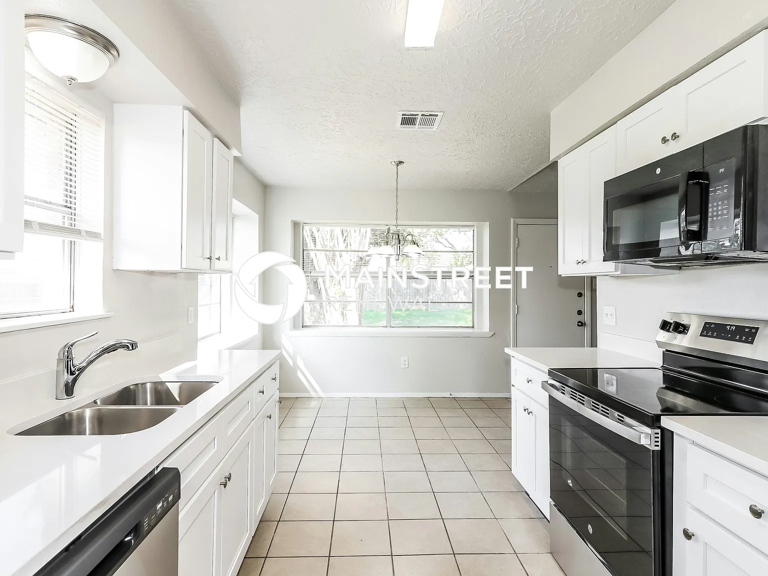 3730 Nutwood Ln — Photo 4