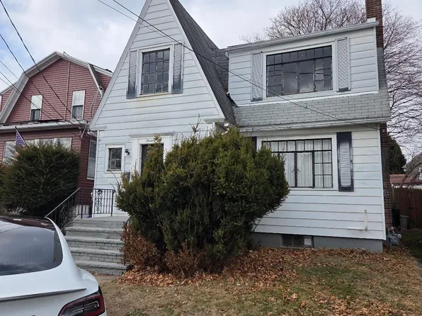 13 Leuder St, Hanover Township, PA 18706