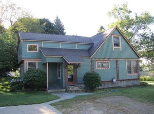 1352 Petts Rd, Fenton, MI 48430