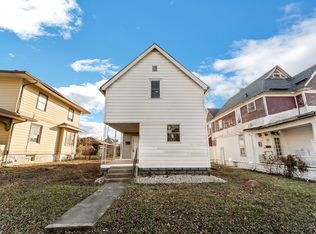 809 W 1st St, Marion, IN 46952