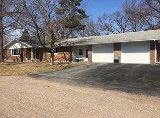 503 Hansford St, Carthage, IL 62321