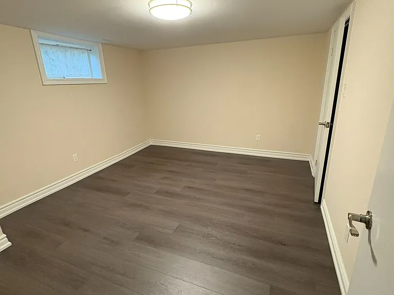 166 Newton St — Photo 17