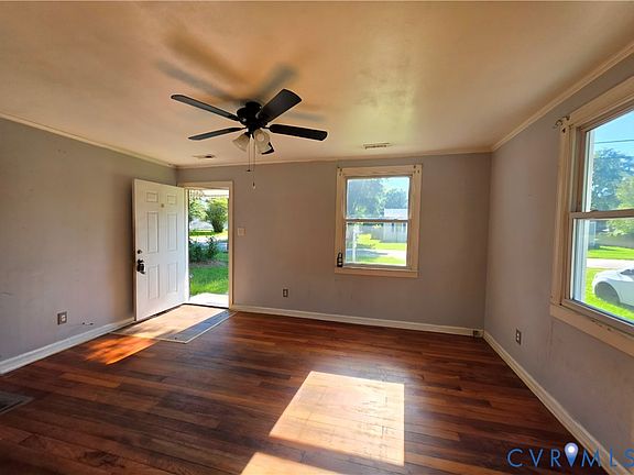 4th image of 1910 Wakefield Ave
