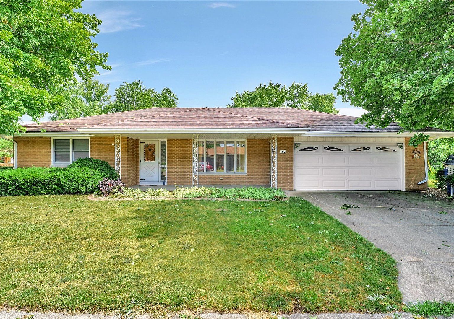 102 W Elmore Dr, Thomasboro, IL 61878 Zillow