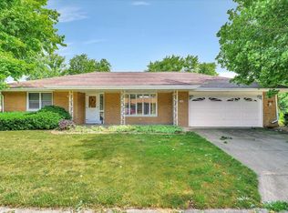 102 W Elmore Dr, Thomasboro, IL 61878