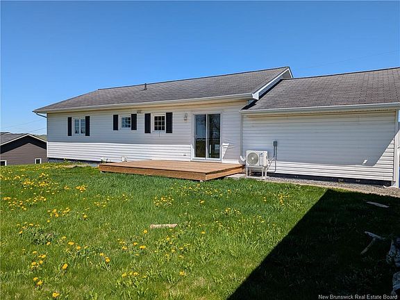 5th image of 835 Walker St