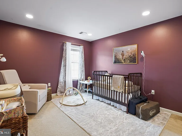 2028 Berkeley Dr — Photo 17