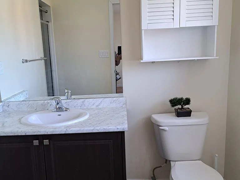 300 Bedrock Dr — Photo 12