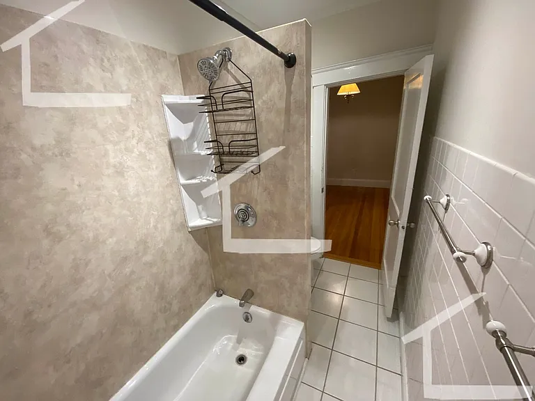 26 Chiswick Rd #U8 — Photo 18