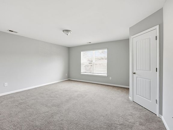 4th image of 115 Juniata Loop