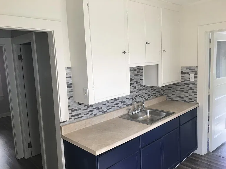 203 Lear Rd — Photo 3