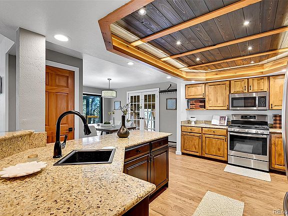 4th image of 31032 Haldimand Drive