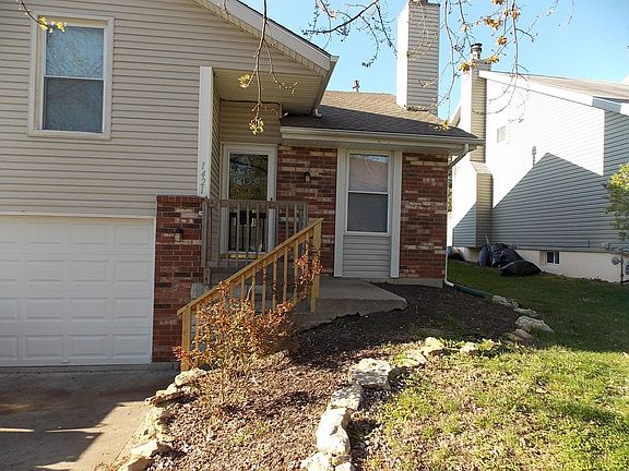 2nd image of 1421 La Chateau Dr