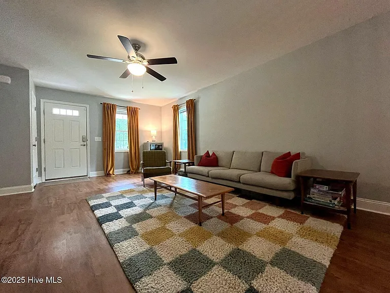 162 Midway Rd — Photo 5