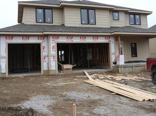 600 SW Ridgeview Dr, Grain Valley, MO 64029