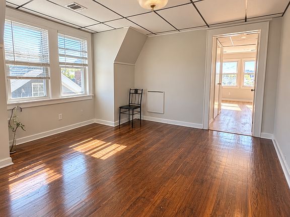 4th image of 18-20 Rutland Ave #2