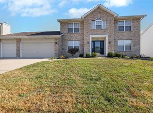 2983 Middlesburg Dr, O'Fallon, MO 63368