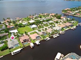 433 Coral Dr, Cape Coral, FL 33904
