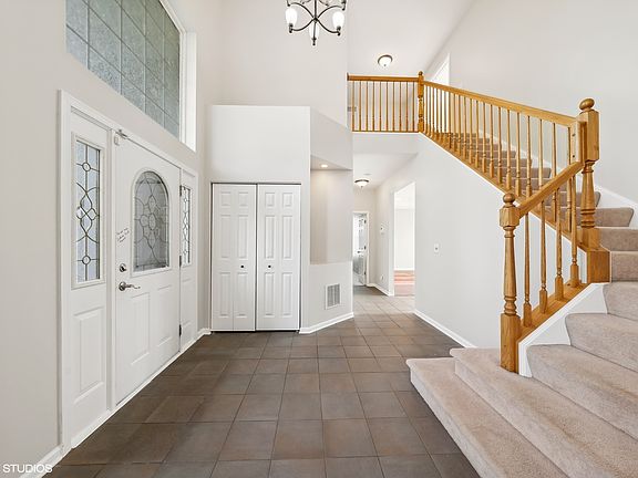2nd image of 11302 Glenbrook Cir