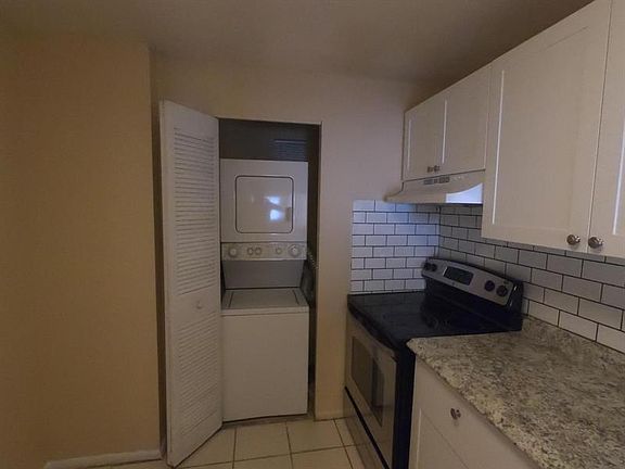 2nd image of 8042 Colony Cir N #1106