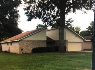 17303 Baronshire Dr, Houston, TX 77070