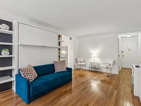 401 E 74th St APT 2P, New York, NY 10021