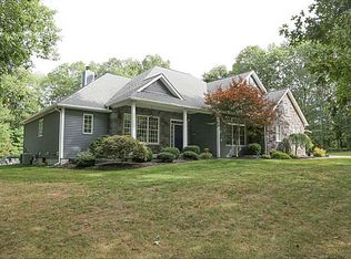 4 Woodmansee Ct, Richmond, RI 02892