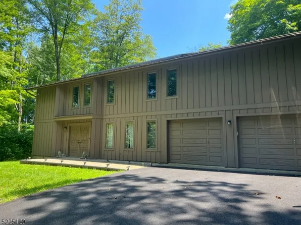 428 Mountain Lake Rd, Liberty Twp., NJ 07838